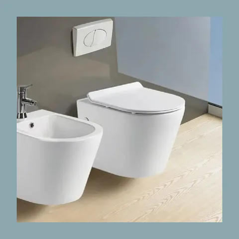 Rubicer konzolna WC šolja MINI Glamic sa Slim Soft Close WC daskom – 48 cm