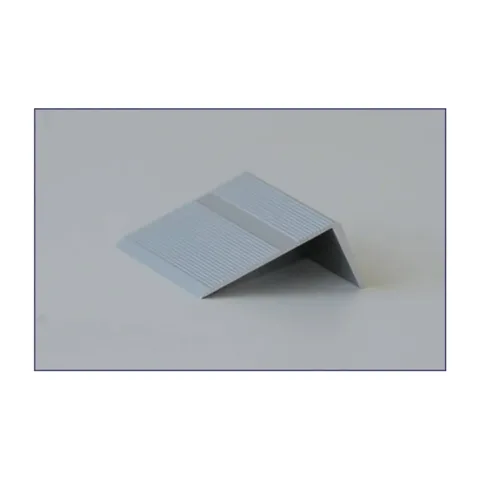 Aluminijumska stepenišna lajsna 3130 srebrna