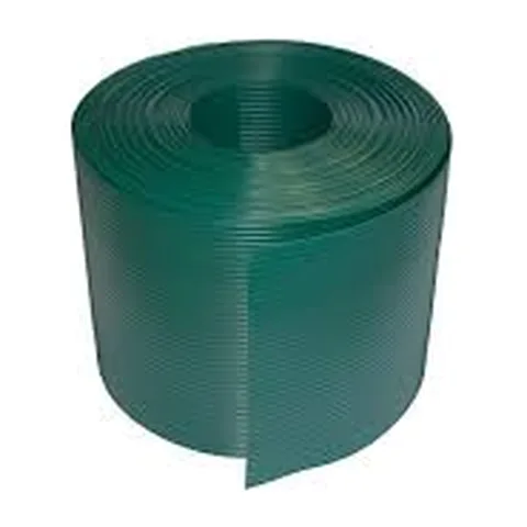 PVC TRAKA ZA PANELNE OGRADE REBRASTA RAL6005 1/26M ZELENA