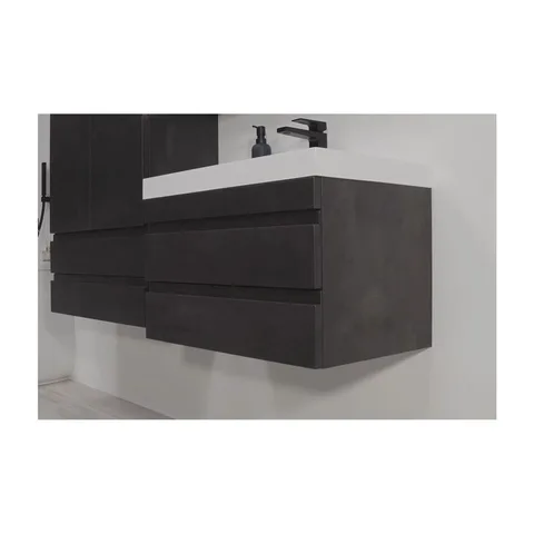 ormaric NAOMI OUN 100 DC